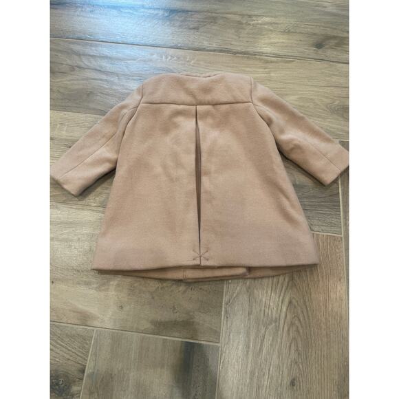 Baby Gap Double Breasted Tan Girl’s Coat with Bow Detail 6-12 months - Picture 3 of 5